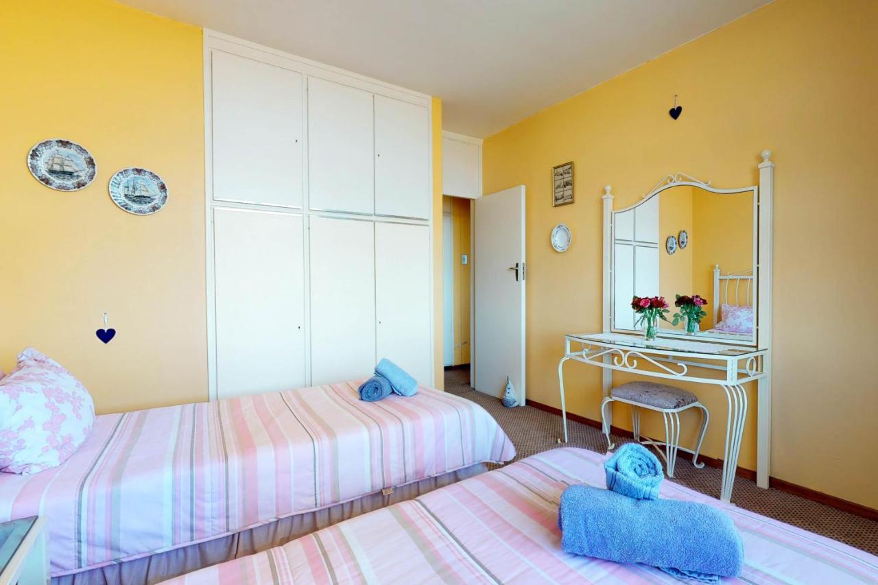 Palo Alto Condo, Bloubergstrand *