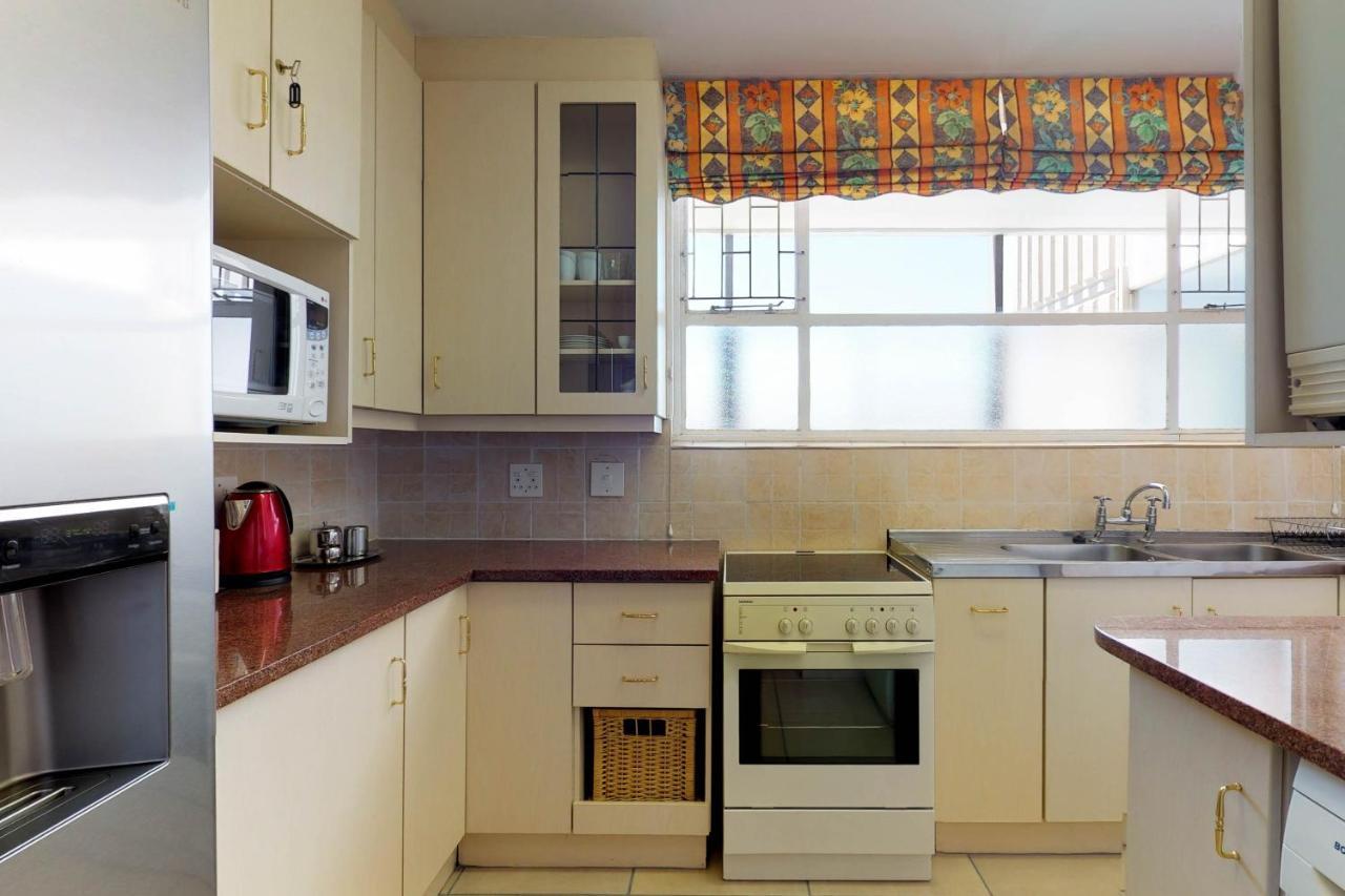 Palo Alto Condo, Bloubergstrand *