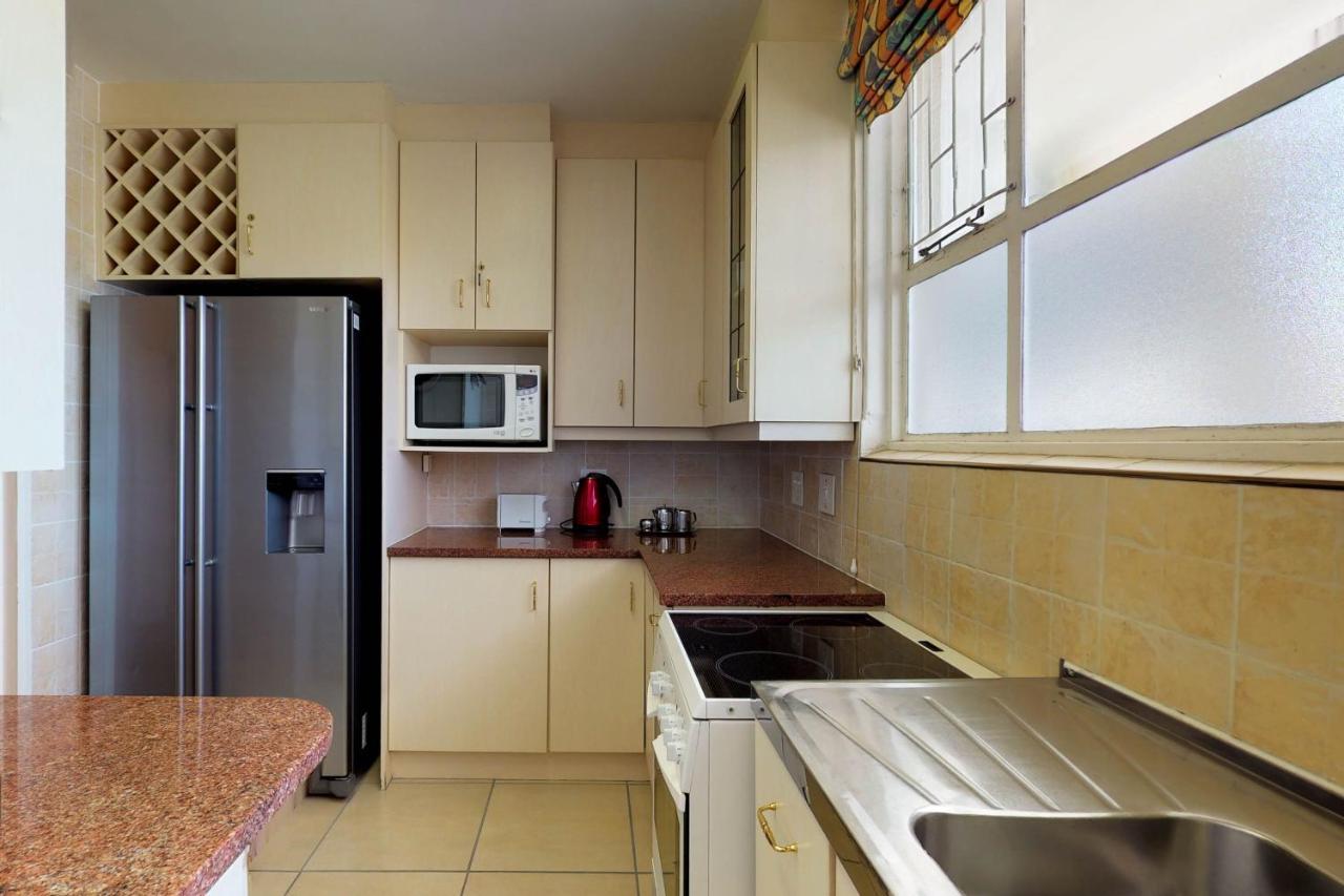 Palo Alto Condo, Bloubergstrand Apartment Cape Town