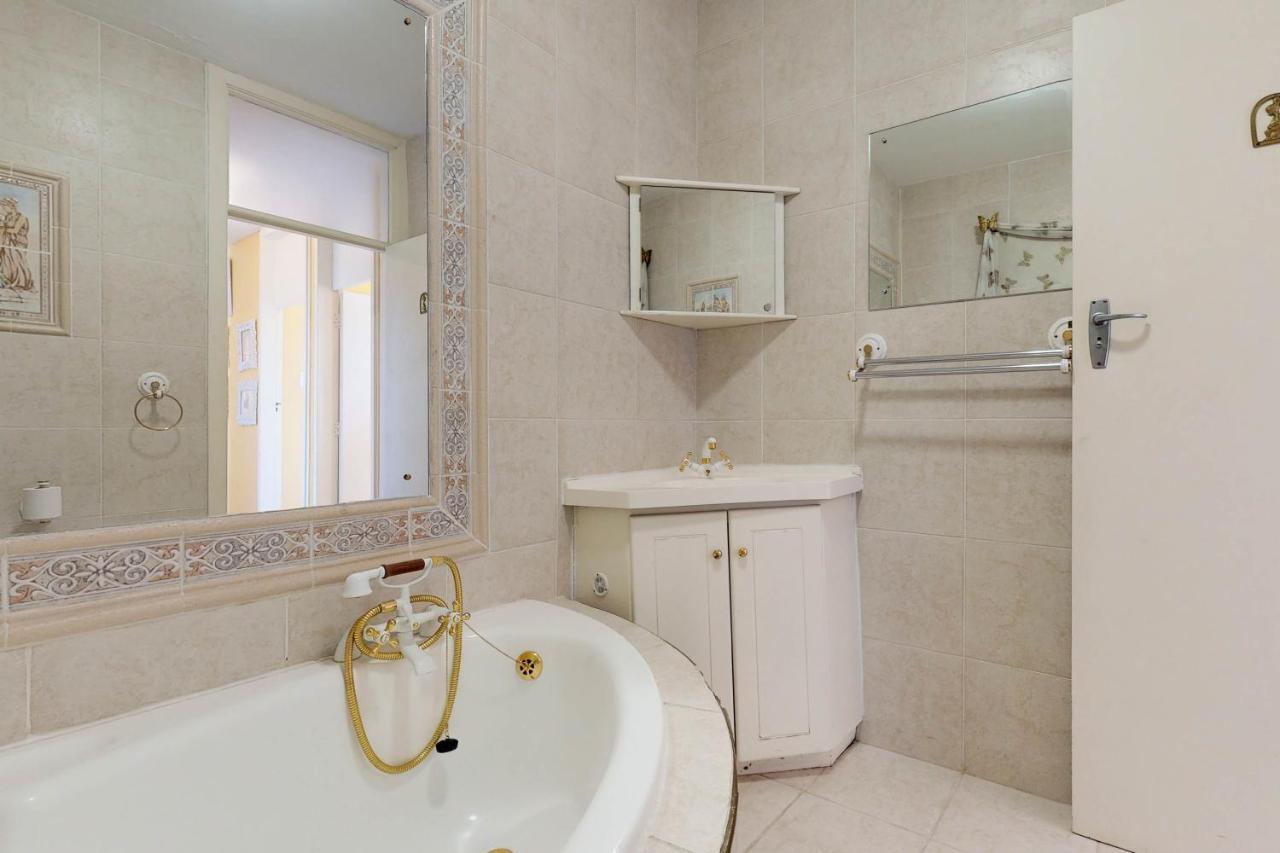 Palo Alto Condo, Bloubergstrand Apartment Cape Town