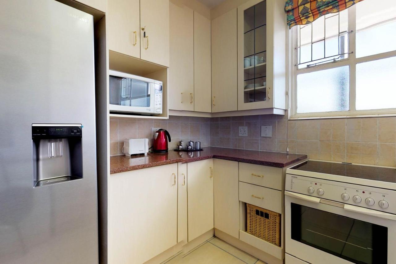 Palo Alto Condo, Bloubergstrand *