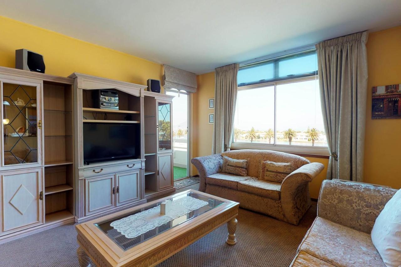 Palo Alto Condo, Bloubergstrand Apartment Cape Town